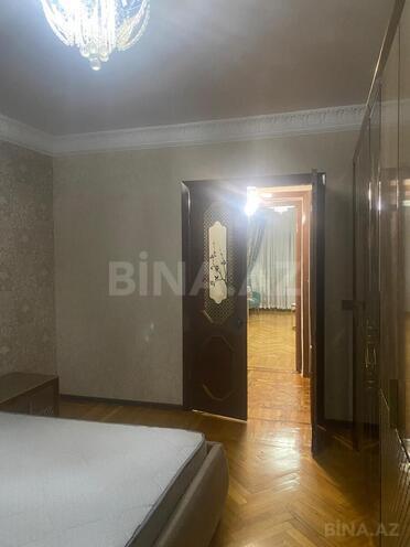 Сдаётся 3-комн. новостройка 75 м², м. Нефтчиляр, photo 13 from 16
