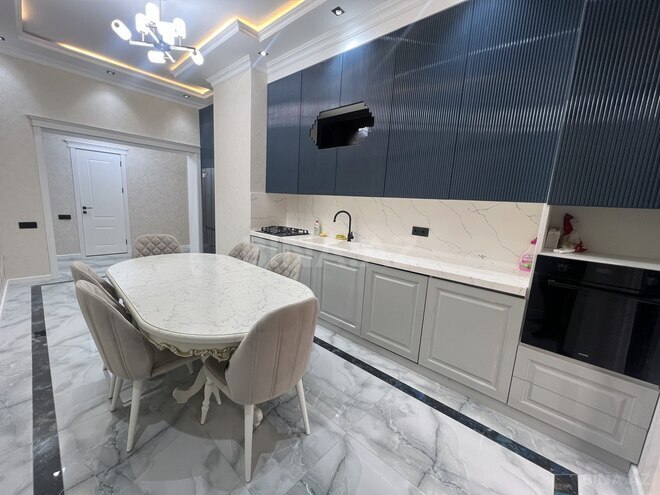 İcarəyə verilir 4 otaqlı yeni tikili 130 m², 28 May m., photo 3 from 23