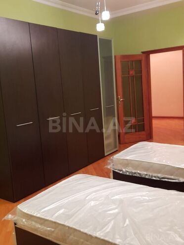 İcarəyə verilir 4 otaqlı yeni tikili 170 m², 28 May m., photo 9 from 18