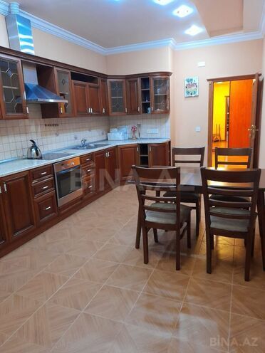 İcarəyə verilir 4 otaqlı yeni tikili 170 m², 28 May m., photo 10 from 18