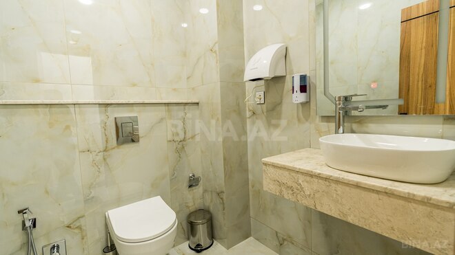 İcarəyə verilir 5 otaqlı ofis 230 m², 28 May m., photo 13 from 32