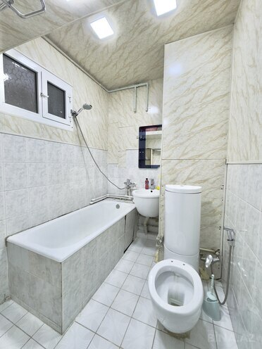 İcarəyə verilir 2 otaqlı köhnə tikili 50 m², Nərimanov r., photo 10 from 14
