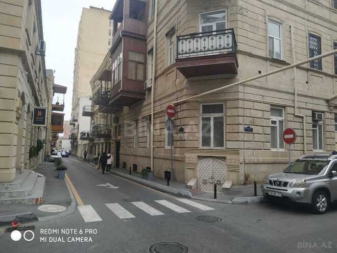 İcarəyə verilir 2 otaqlı köhnə tikili 50 m², Sahil m., photo 18 from 19