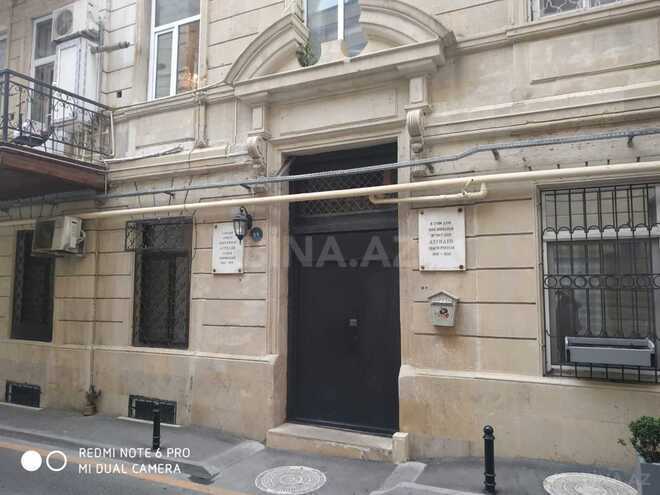 İcarəyə verilir 2 otaqlı köhnə tikili 50 m², Sahil m., photo 17 from 19