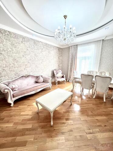 Продаётся 3-комн. вторичка 100 м², Насиминский  р., photo 3 from 16