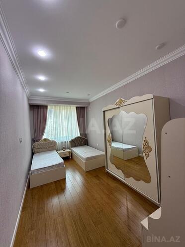 Сдаётся 3-комн. новостройка 90 м², м. 8 ноября, photo 12 from 19