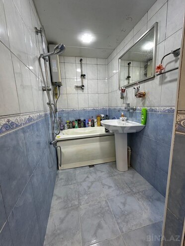 Satılır 3 otaqlı köhnə tikili 70 m², Xalqlar Dostluğu m., photo 10 from 12