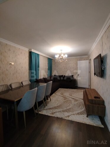 Satılır 3 otaqlı köhnə tikili 70 m², İnşaatçılar m., photo 1 from 15
