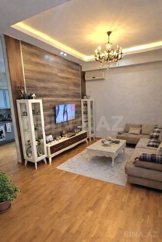 Продаётся 3-комн. новостройка 82 м², м. Кара Караев, photo 5 from 19