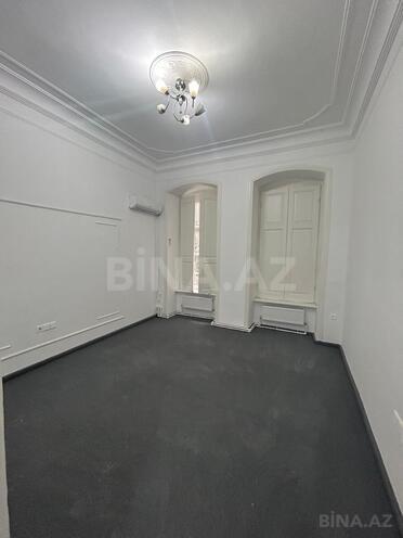 İcarəyə verilir 3 otaqlı ofis 140 m², Sahil m., photo 3 from 12