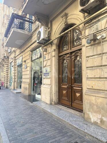 Satılır 1 otaqlı köhnə tikili 35 m², Sahil m., photo 3 from 30