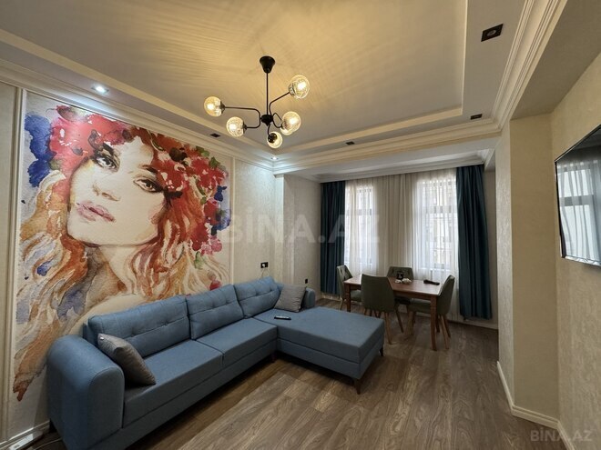 Сдаётся 3-комн. новостройка 85 м², м. Низами, photo 1 from 13