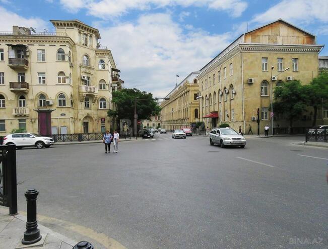 Satılır 3 otaqlı köhnə tikili 90 m², İçəri Şəhər m., photo 19 from 21