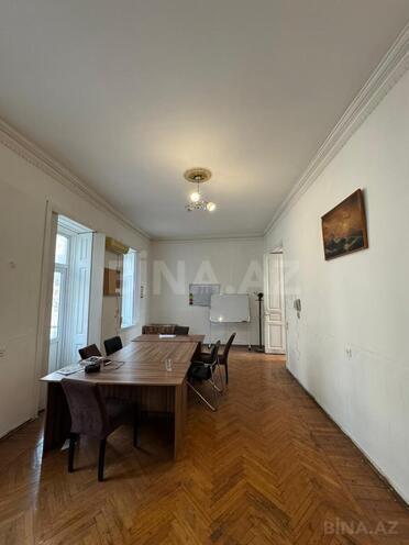 Satılır 3 otaqlı köhnə tikili 90 m², İçəri Şəhər m., photo 3 from 21