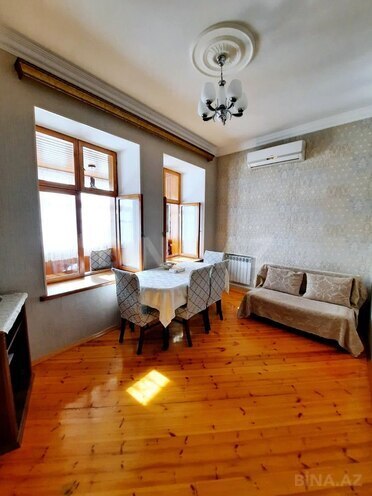 İcarəyə verilir 2 otaqlı köhnə tikili 45 m², İçəri Şəhər m., photo 4 from 15