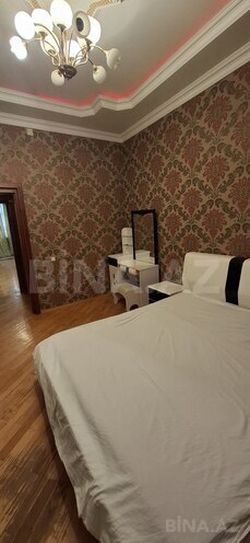 İcarəyə verilir 2 otaqlı köhnə tikili 70 m², photo 9 from 16