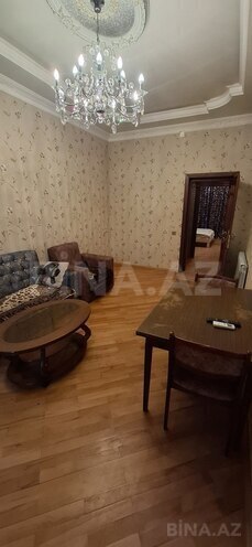 İcarəyə verilir 2 otaqlı köhnə tikili 70 m², photo 4 from 16