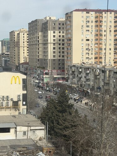 Продаётся 3-комн. вторичка 78 м², м. Иншаатчылар, photo 7 from 13