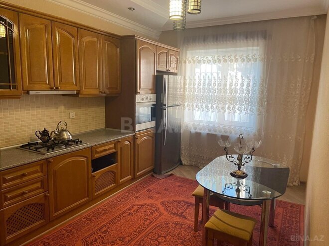 Satılır 4 otaqlı həyət evi/bağ evi 198 m², Şərq q., photo 16 from 25