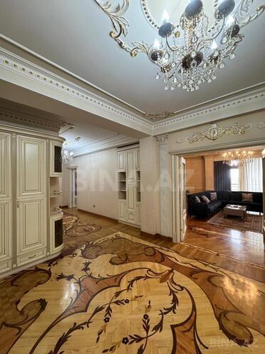 Продаётся 4-комн. новостройка 250 м², м. Сахил, photo 5 from 32
