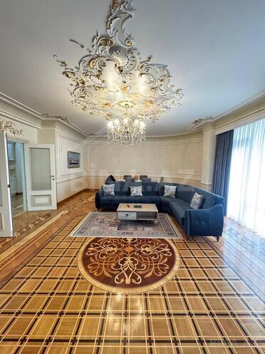 Продаётся 4-комн. новостройка 250 м², м. Сахил, photo 3 from 32