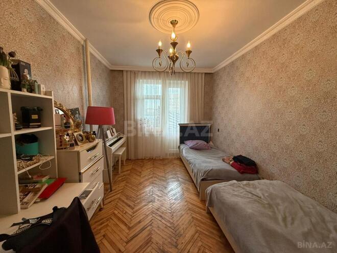 Продаётся 4-комн. вторичка 110 м², м. Халглар Достлугу, photo 12 from 22