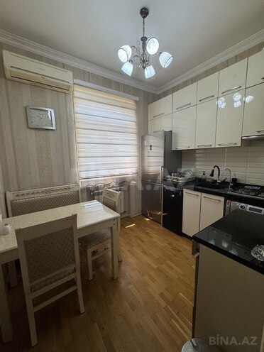 Satılır 3 otaqlı köhnə tikili 75 m², Qara Qarayev m., photo 6 from 9