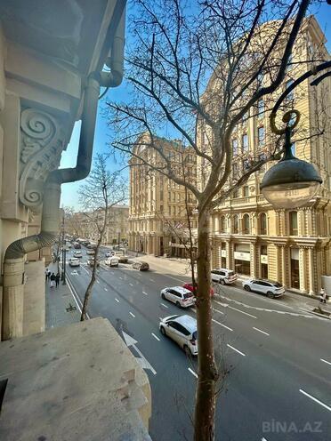 Сдаётся 3-комн. офис 115 м², м. Сахил, photo 1 from 11