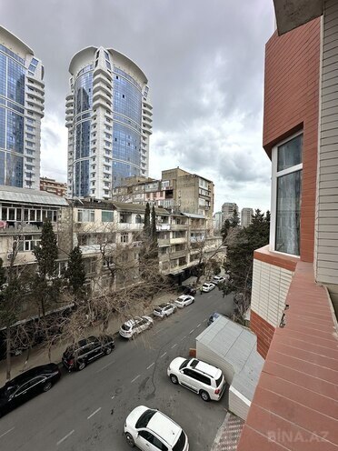 Продаётся 4-комн. новостройка 180 м², м. Низами, photo 24 from 25