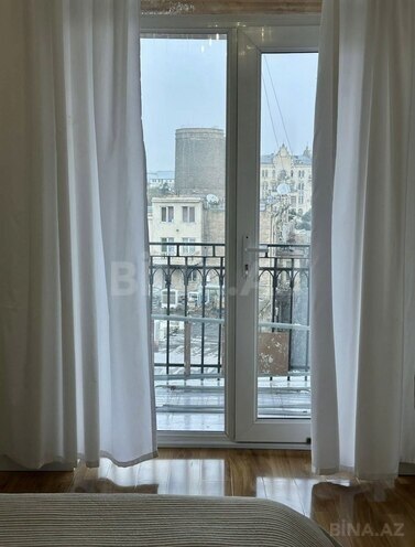 Сдаётся 5-комн. вторичка 200 м², м. Ичеришехер, photo 3 from 9