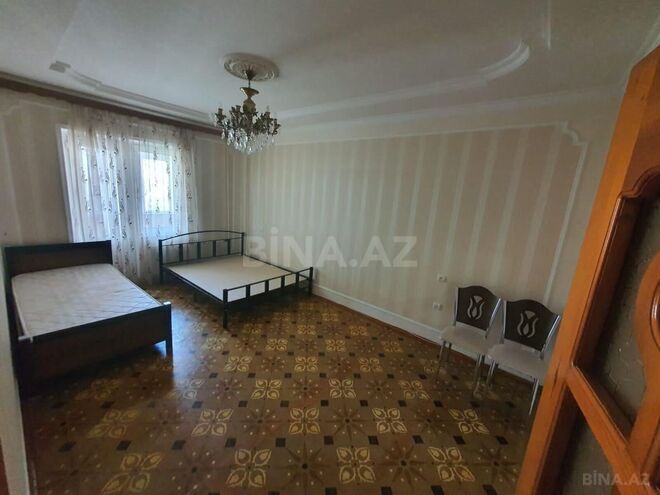 Satılır 4 otaqlı köhnə tikili 110 m², İnşaatçılar m., photo 7 from 21