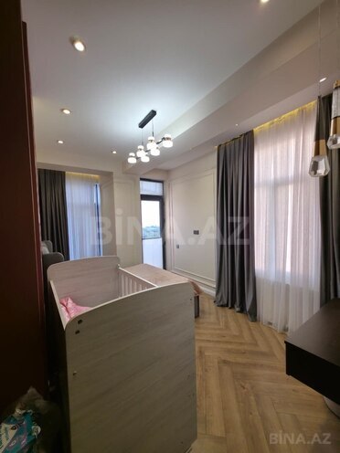 Продаётся 4-комн. новостройка 130 м², Хатаинский р., photo 9 from 22