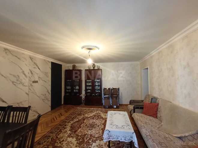 Продаётся 4-комн. вторичка 115 м², м. Кара Караев, photo 1 from 19