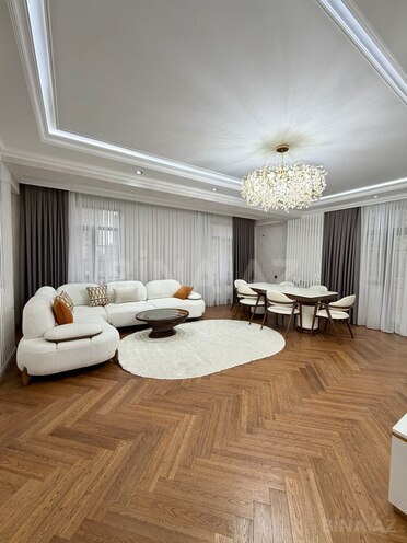 Продаётся 3-комн. новостройка 138 м², Насиминский  р., photo 1 from 17