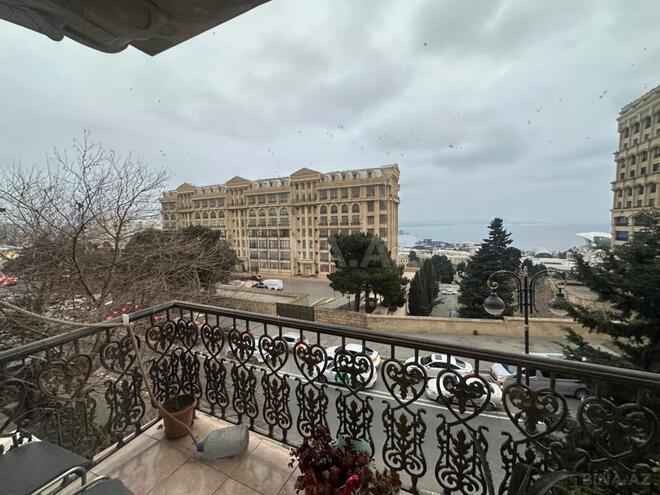 İcarəyə verilir 3 otaqlı köhnə tikili 90 m², İçəri Şəhər m., photo 1 from 13