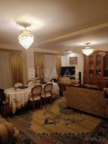 Satılır 4 otaqlı köhnə tikili 145 m², 8-ci mikrorayon q., photo 3 from 20