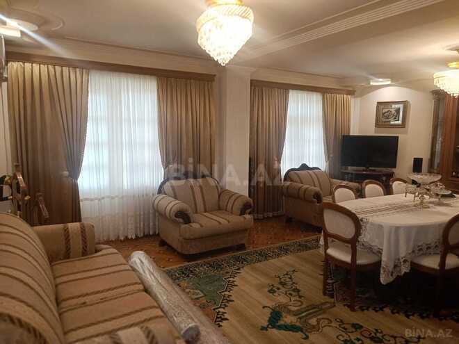 Satılır 4 otaqlı köhnə tikili 145 m², 8-ci mikrorayon q., photo 6 from 20