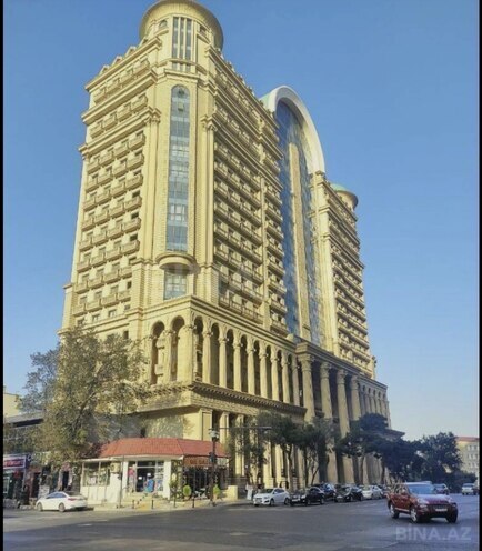 Продаётся 3-комн. новостройка 107 м², м. Элмляр Академиясы, photo 1 from 19