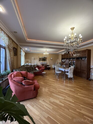 Satılır 3 otaqlı köhnə tikili 125 m², İçəri Şəhər m., photo 1 from 10