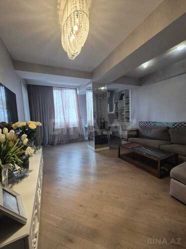 Продаётся 4-комн. вторичка 100 м², м. Элмляр Академиясы, photo 14 from 26