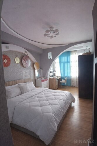 Продаётся 3-комн. новостройка 90 м², м. Кара Караев, photo 1 from 9