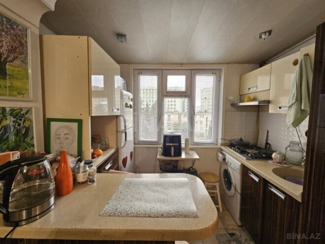 Satılır 2 otaqlı köhnə tikili 40 m², İnşaatçılar m., photo 4 from 10