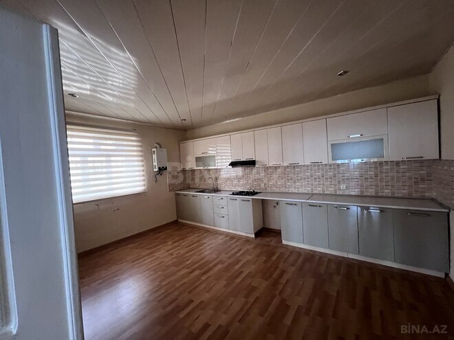 Продаётся 7-комн. дом/дача 250 м², photo 8 from 30