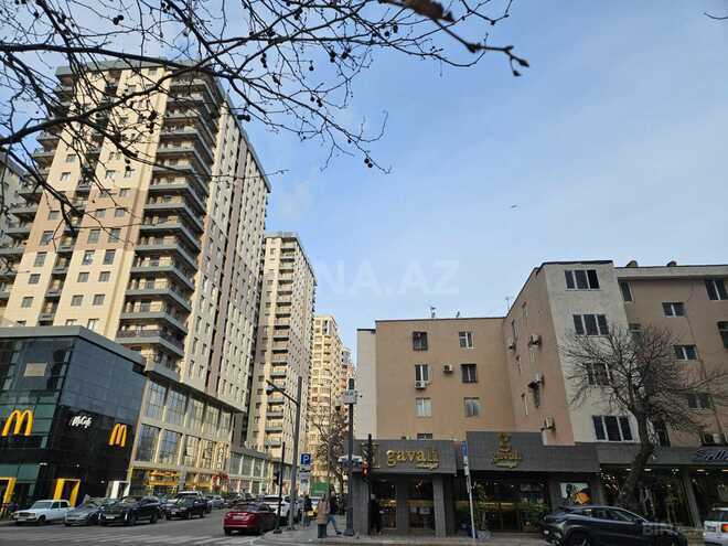 Продаётся 3-комн. вторичка 62 м², Насиминский  р., photo 3 from 17