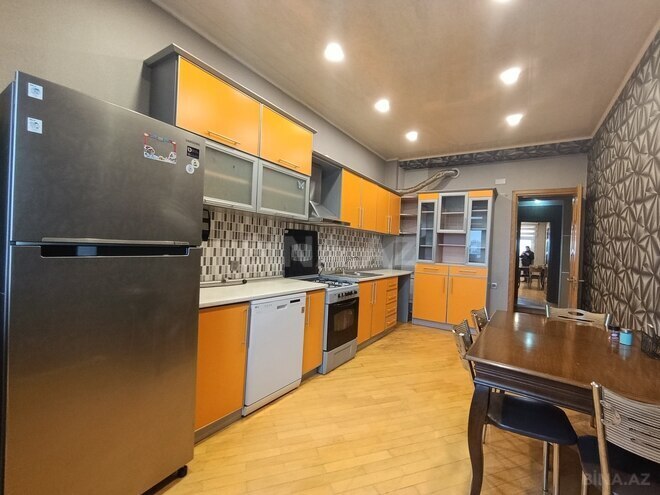 İcarəyə verilir 3 otaqlı yeni tikili 133 m², Azadlıq Prospekti m., photo 13 from 16