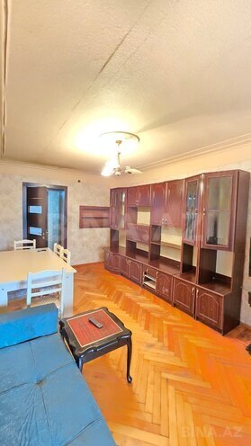 Сдаётся 3-комн. вторичка 67 м², м. Кара Караев, photo 5 from 16