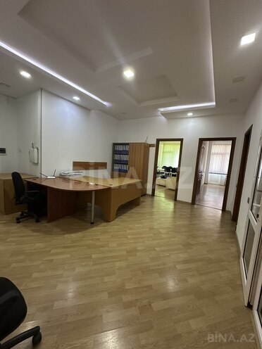 Продаётся 8-комн. офис 420 м², м. Иншаатчылар, photo 10 from 12