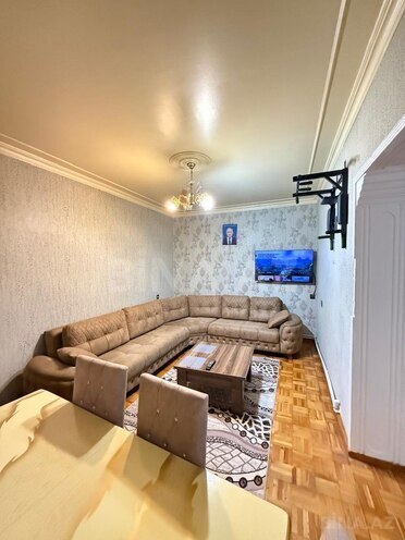 Продаётся 2-комн. вторичка 65 м², пос. 8-й мкр, photo 3 from 19