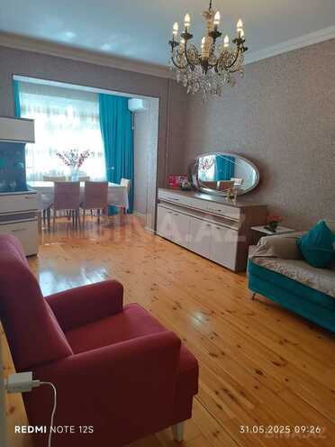 Satılır 4 otaqlı köhnə tikili 110 m², İnşaatçılar m., photo 1 from 19