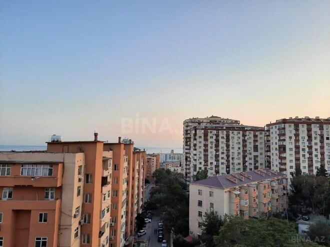 Продаётся 2-комн. вторичка 60 м², м. Ази Асланов, photo 7 from 15